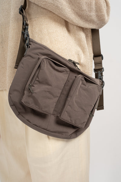 Small Split Yarn Bodybag in Grey