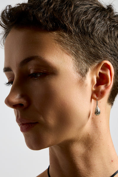 Large Ribbed Drop Earring