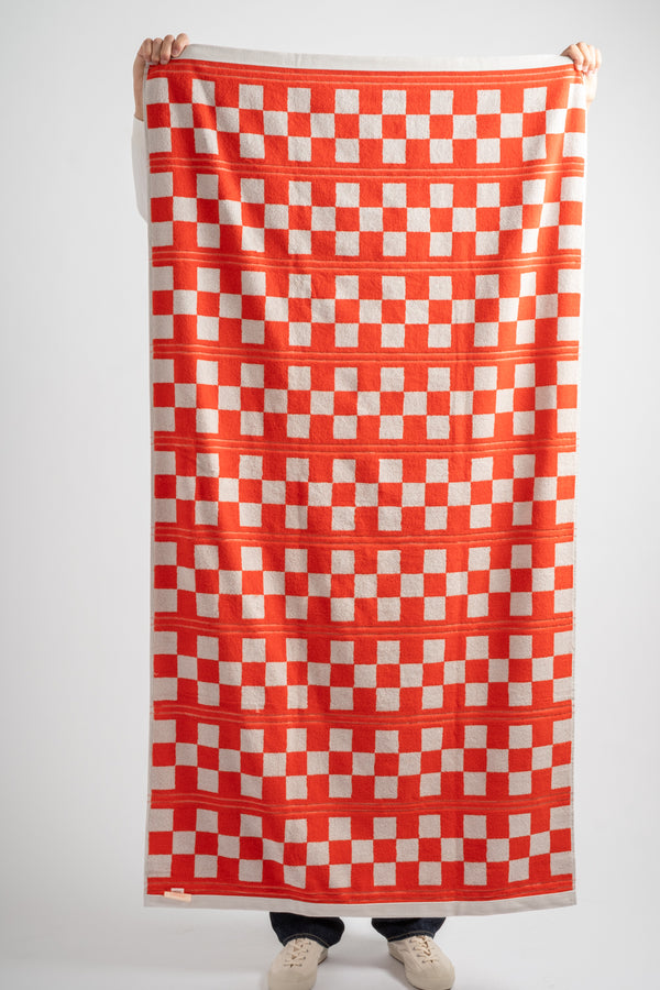Busby Pool Towel in Cloud + Ranch Red
