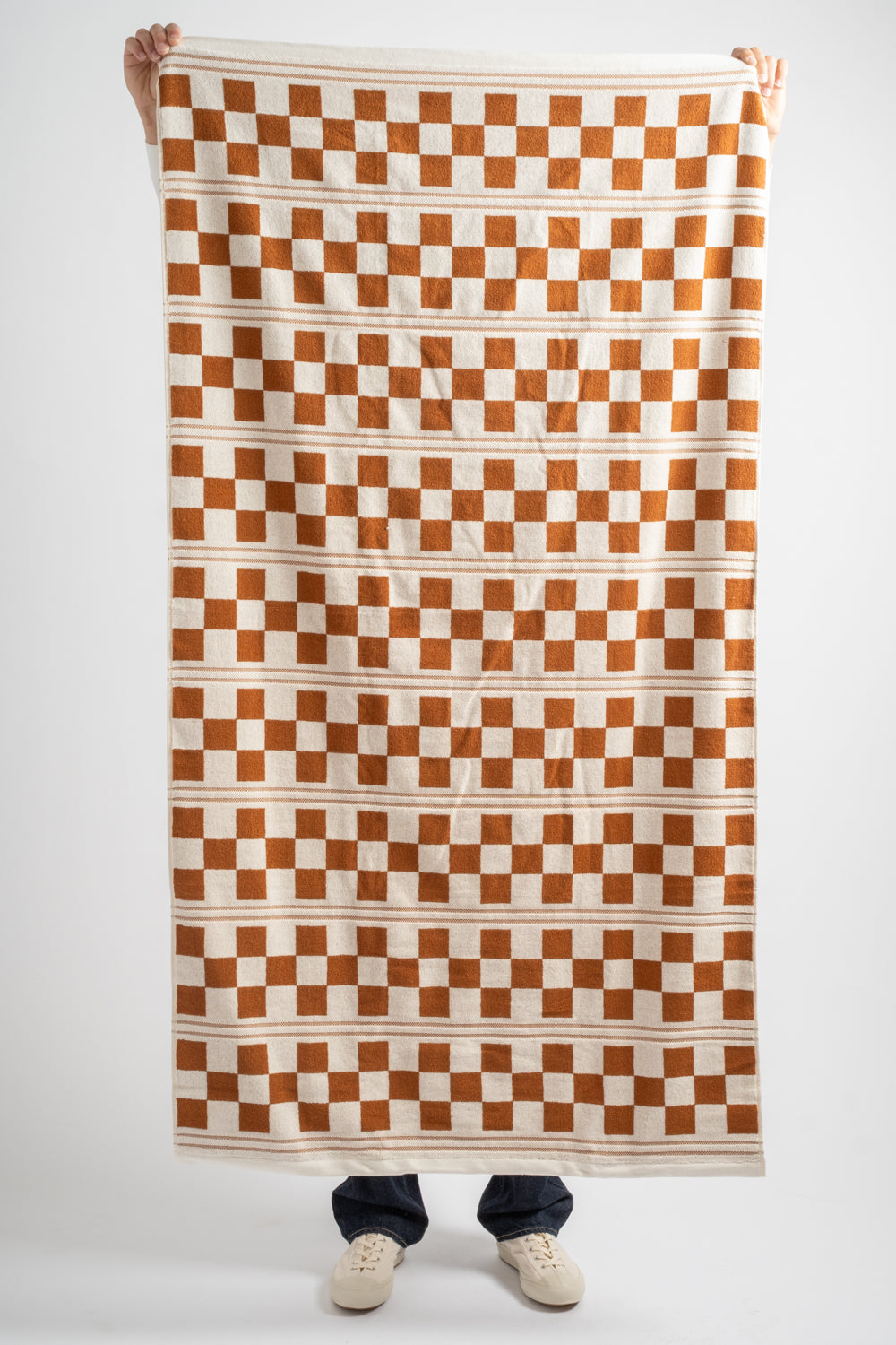 Busby Pool Towel in Fuyu + Chalk