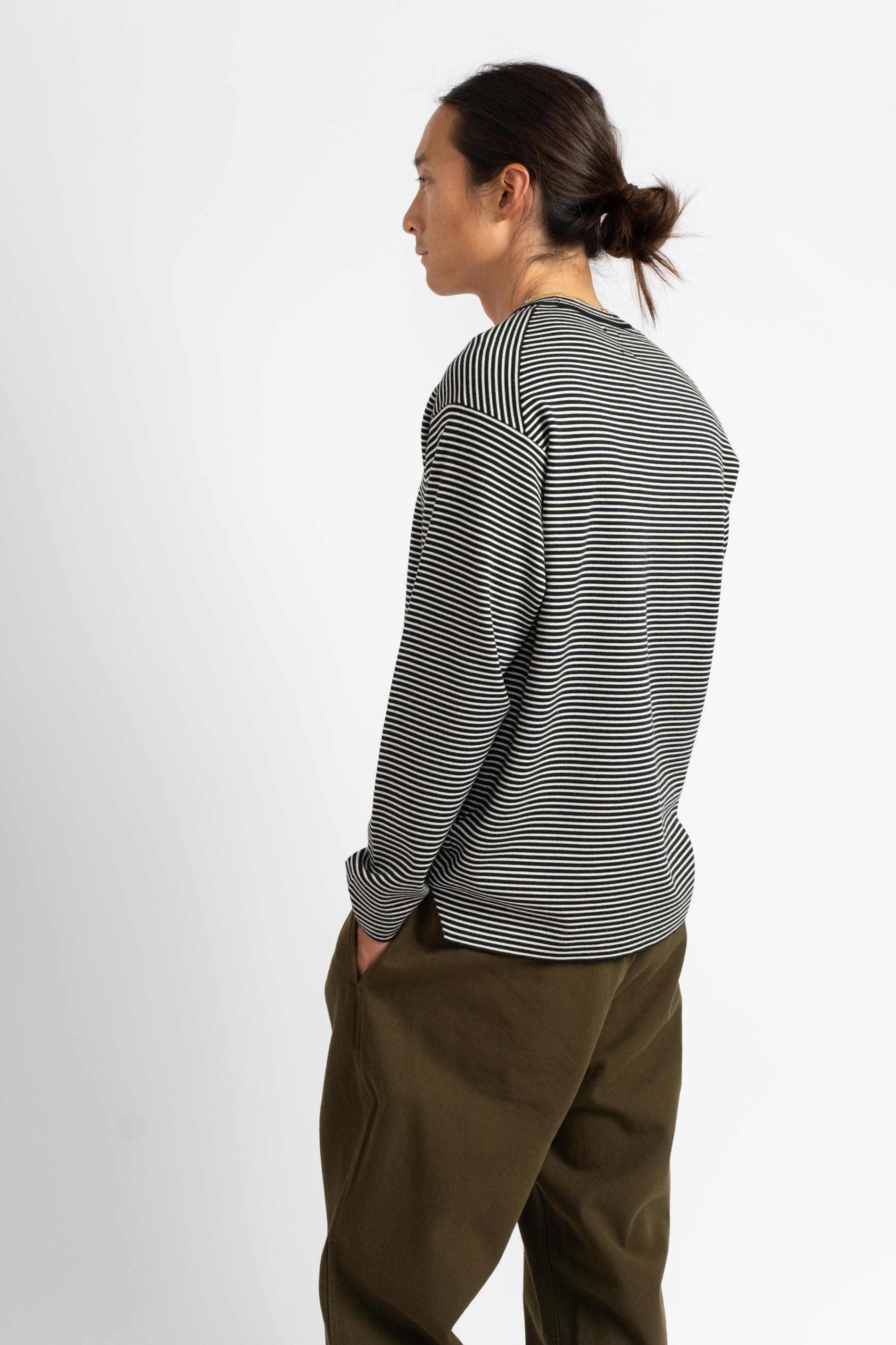 Batoner | Smooth Wool Crew Neck in Black + White – RELIQUARY