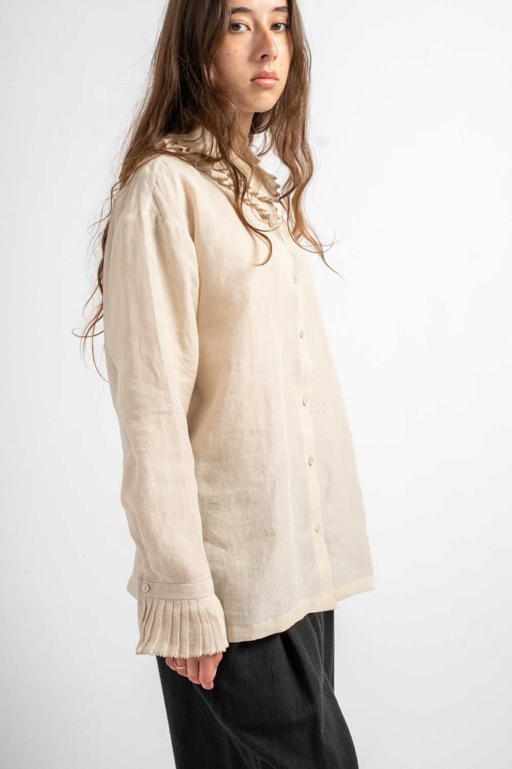 Linen Blouse in Ecru