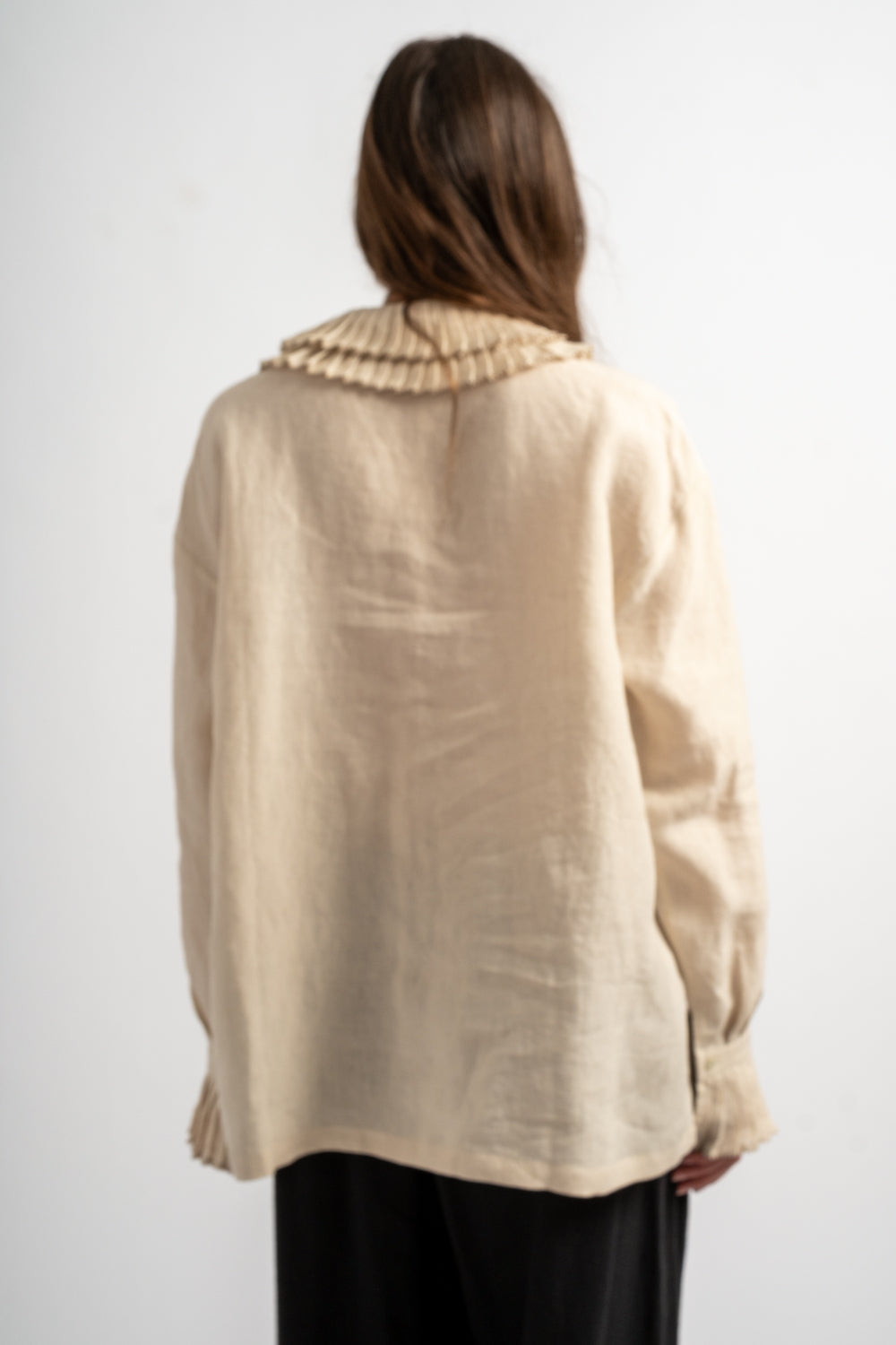 Linen Blouse in Ecru