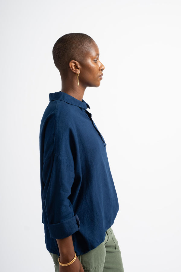 Lissa Popover Shirt in Indigo Cotton Wash