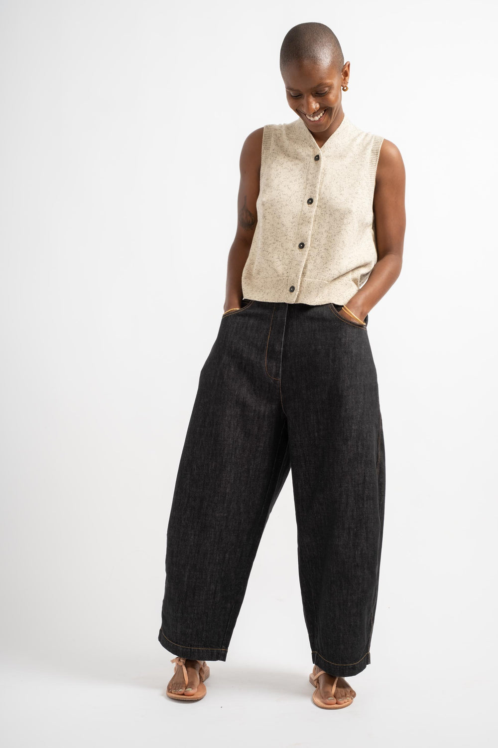 Denim Curved Pants in Black
