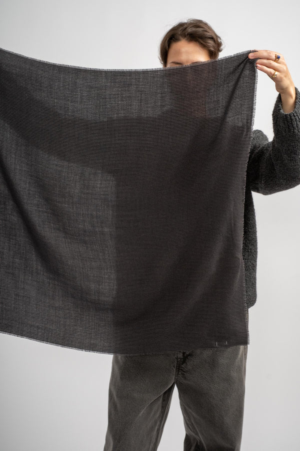 Vellus Carre in Pied Mud