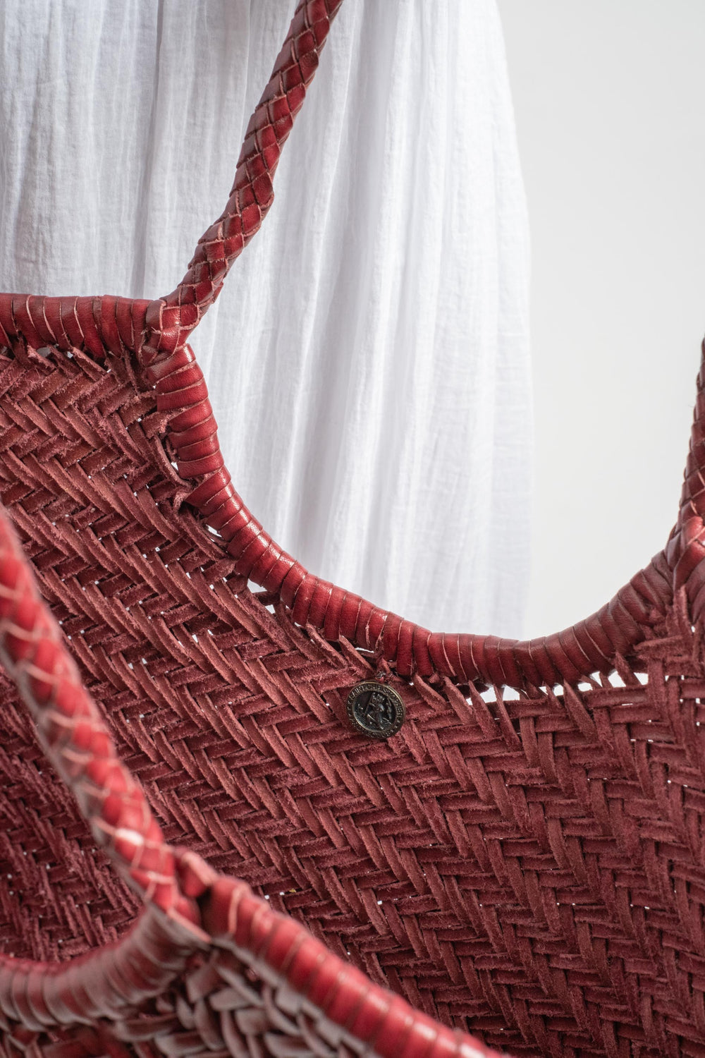 Big Nantucket Basket in Bordo