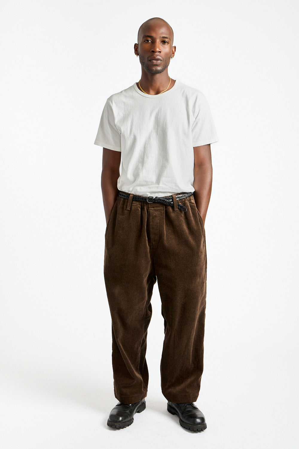 Elastic Pant Sumi Ink Corduroy in Brown