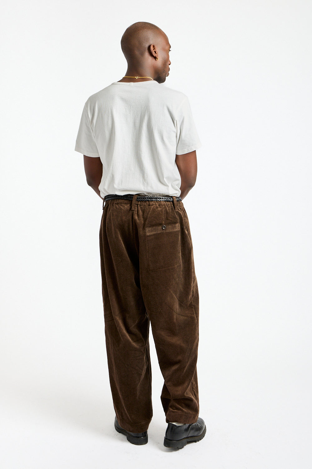 Elastic Pant Sumi Ink Corduroy in Brown