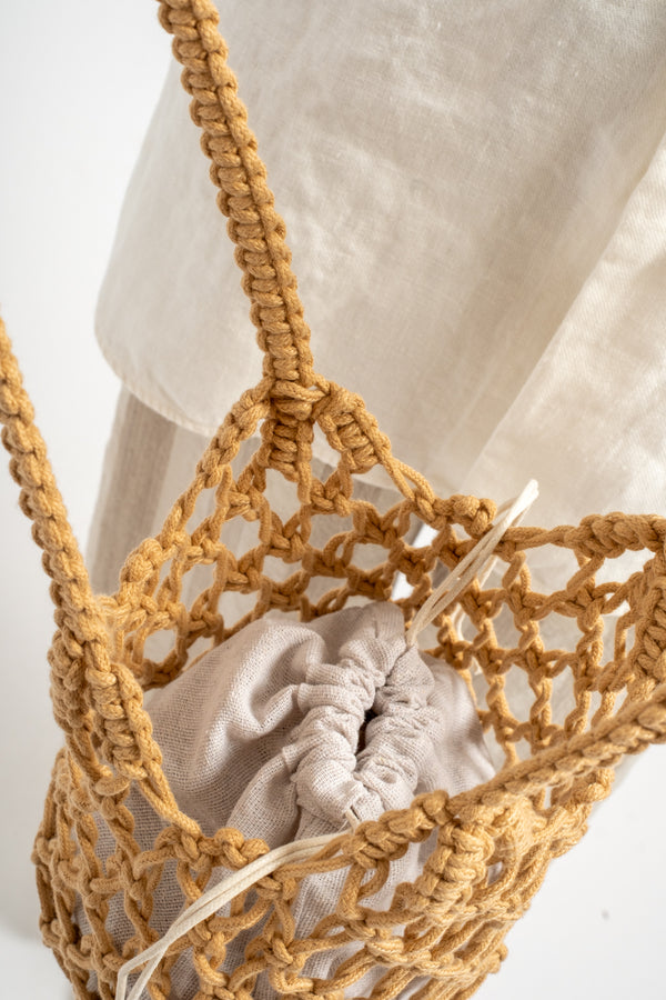 Elodie Fisherman Bag in Toast