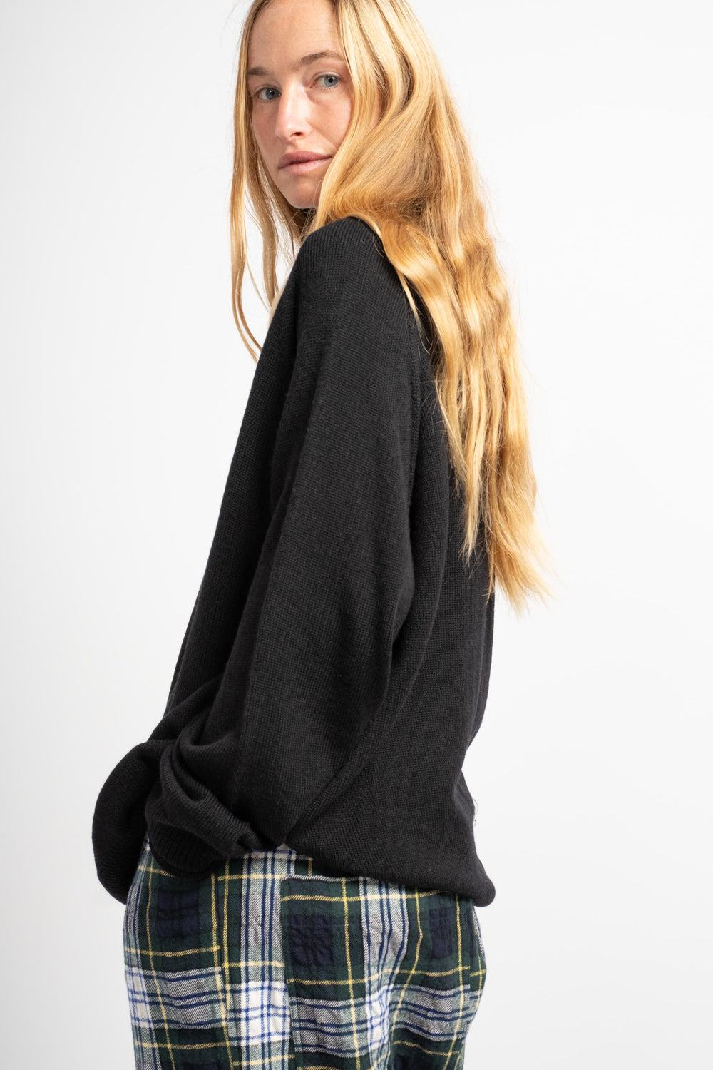 Turtleneck Pullover in Black