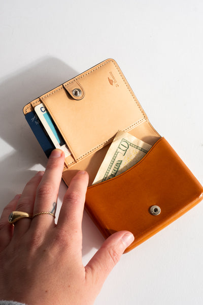 Nolo Wallet in Biscuit
