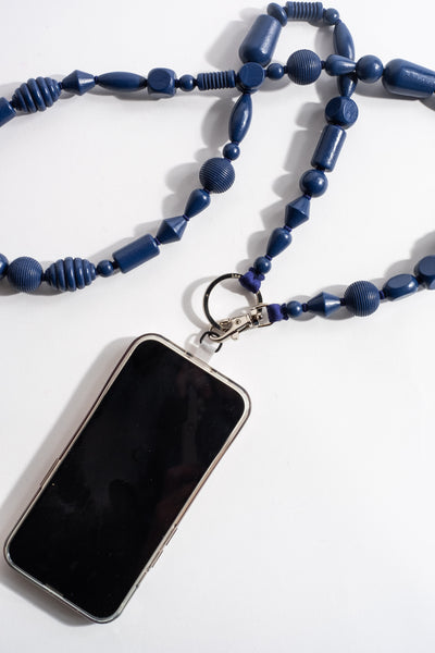 Perlenmix Phonenecklace in Blueberry