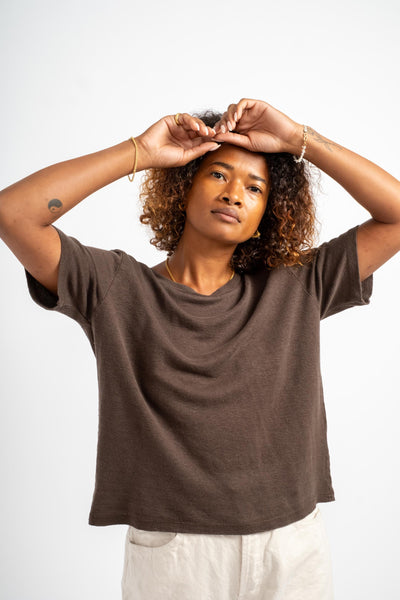 Dakota 100% Hemp Cropped Tee in Coffee Bean