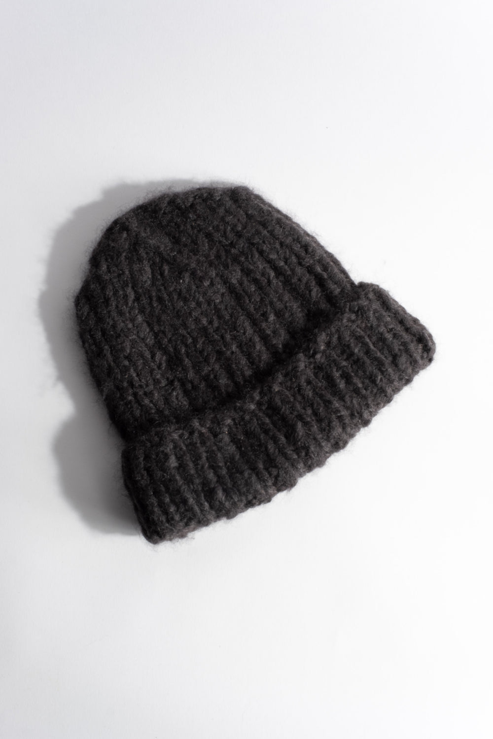 Pure Cashmere Fold Up Knit Hat in Anthracite