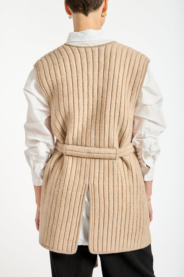 Tami Vest in Oak