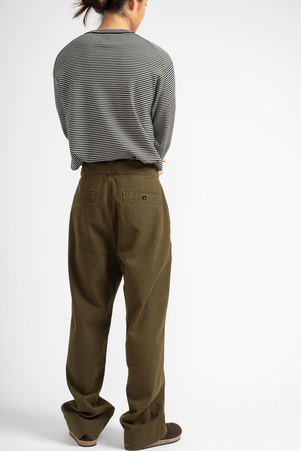 Slide Adjuster Trouser in Moss