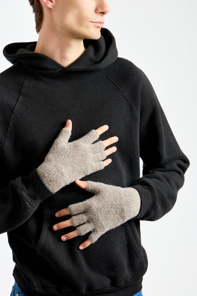 Cut Off Glove in Mouse