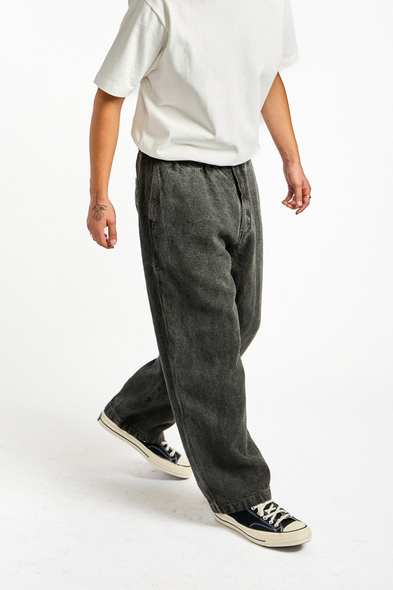 Flax Ramie Wide in Charcoal
