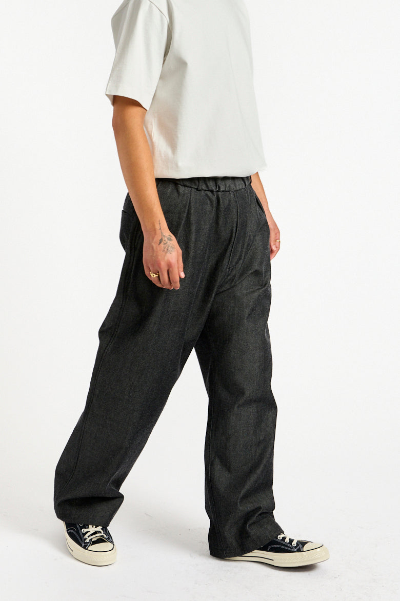 NM Wool OC Twill Wide in Black + White