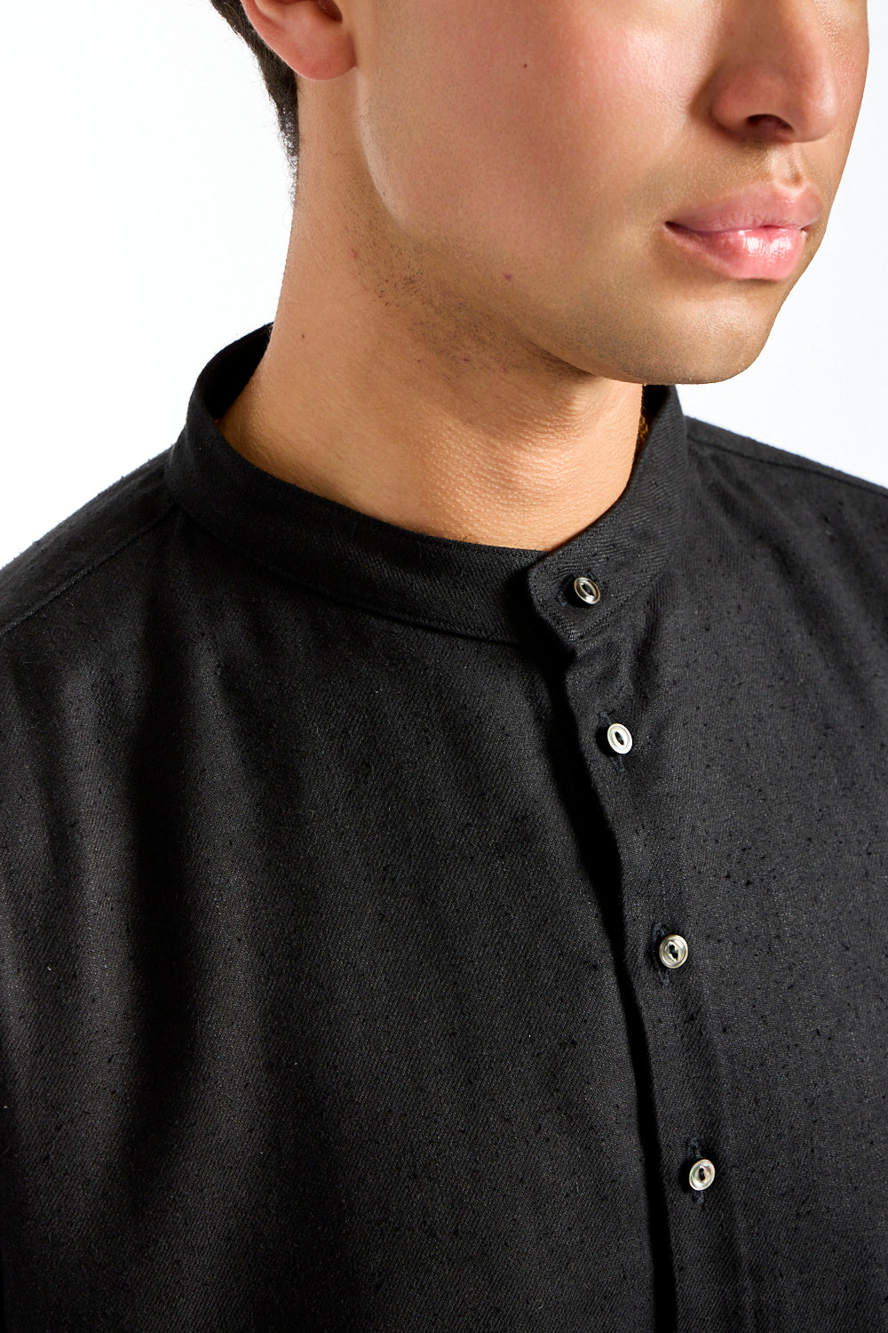Twill Pullover Shirt in Black