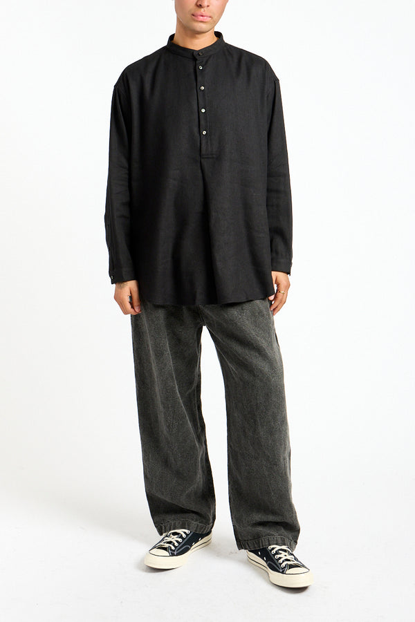 Twill Pullover Shirt in Black