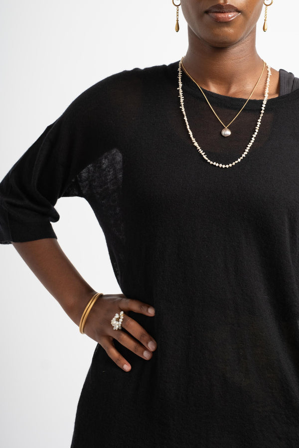 Cashmere Gauze Scoop Neck Tee in Black