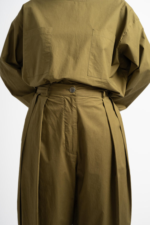 Voluminous Pleat Trouser in Army