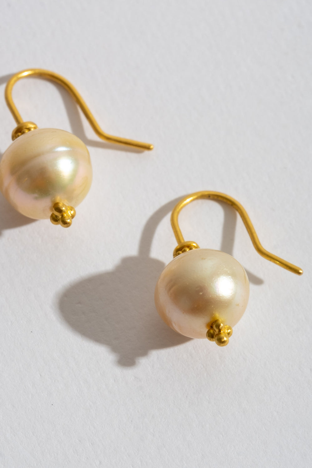 South Sea Pearl Baby Linea Earrings
