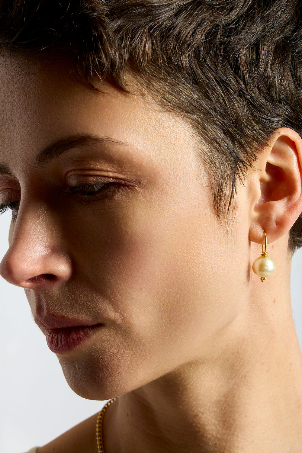 South Sea Pearl Baby Linea Earrings