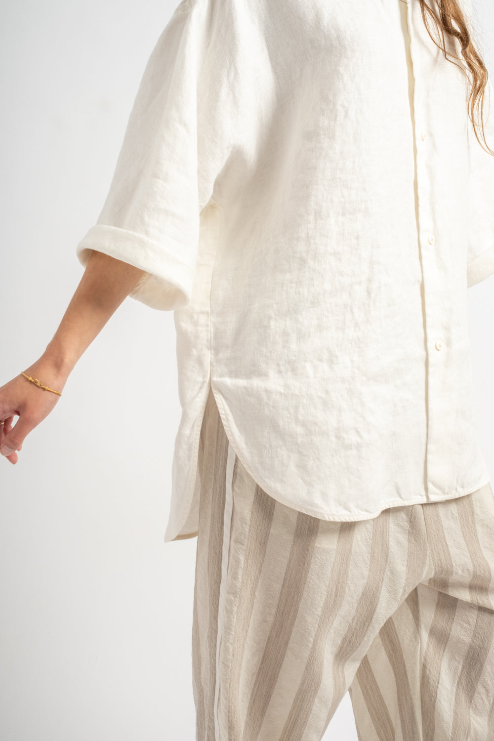 Round Collar 3/4 Sleeve Shirt in Off White