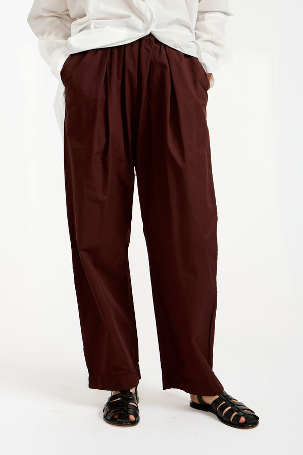 The Elastic Waist Pants in Cinebar