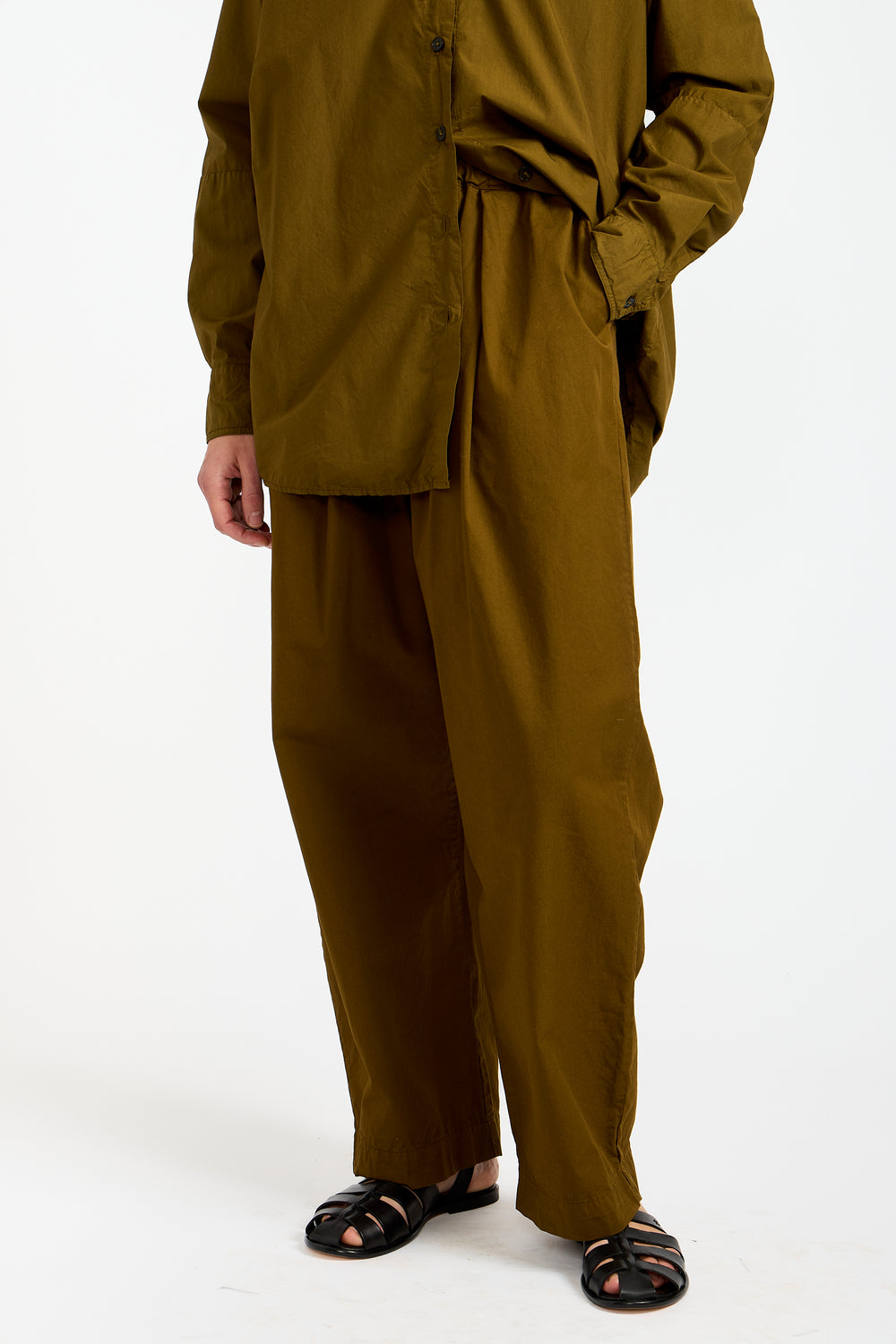 The Elastic Waist Pants in Dark Olive