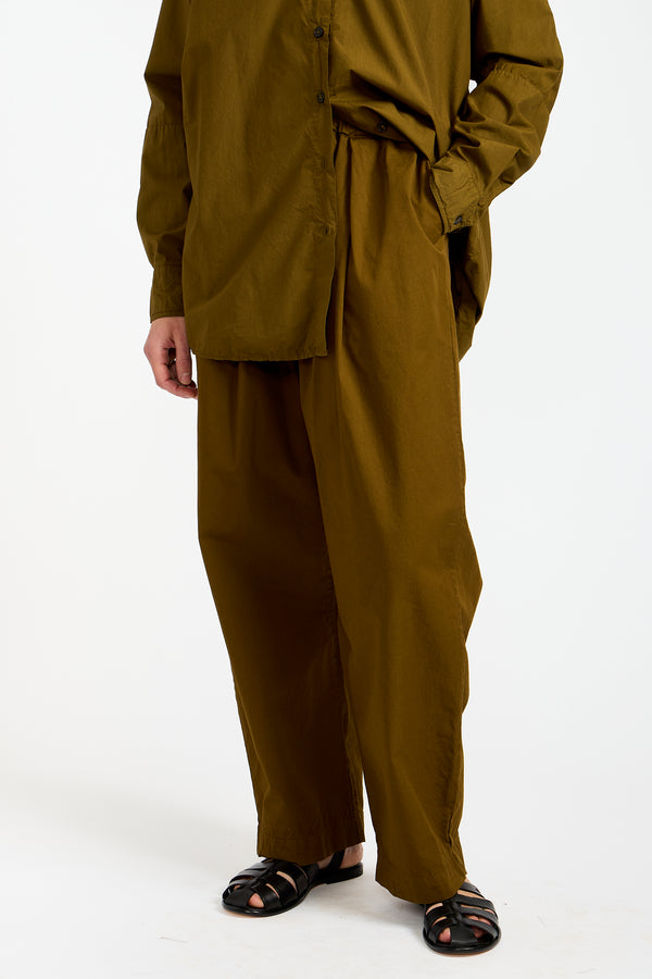 The Elastic Waist Pants in Dark Olive