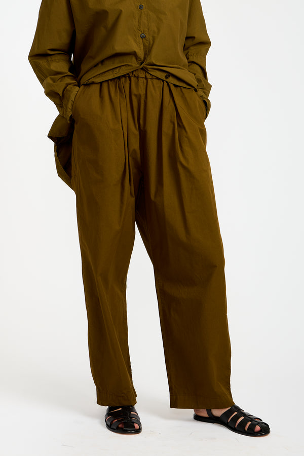 The Elastic Waist Pants in Dark Olive