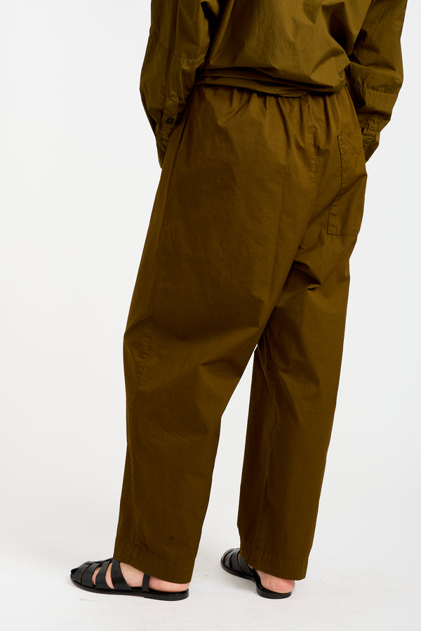 The Elastic Waist Pants in Dark Olive