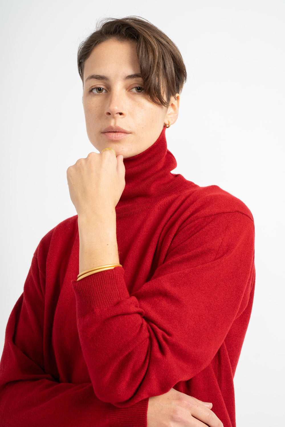 The Lightweight Turtleneck in Garnet