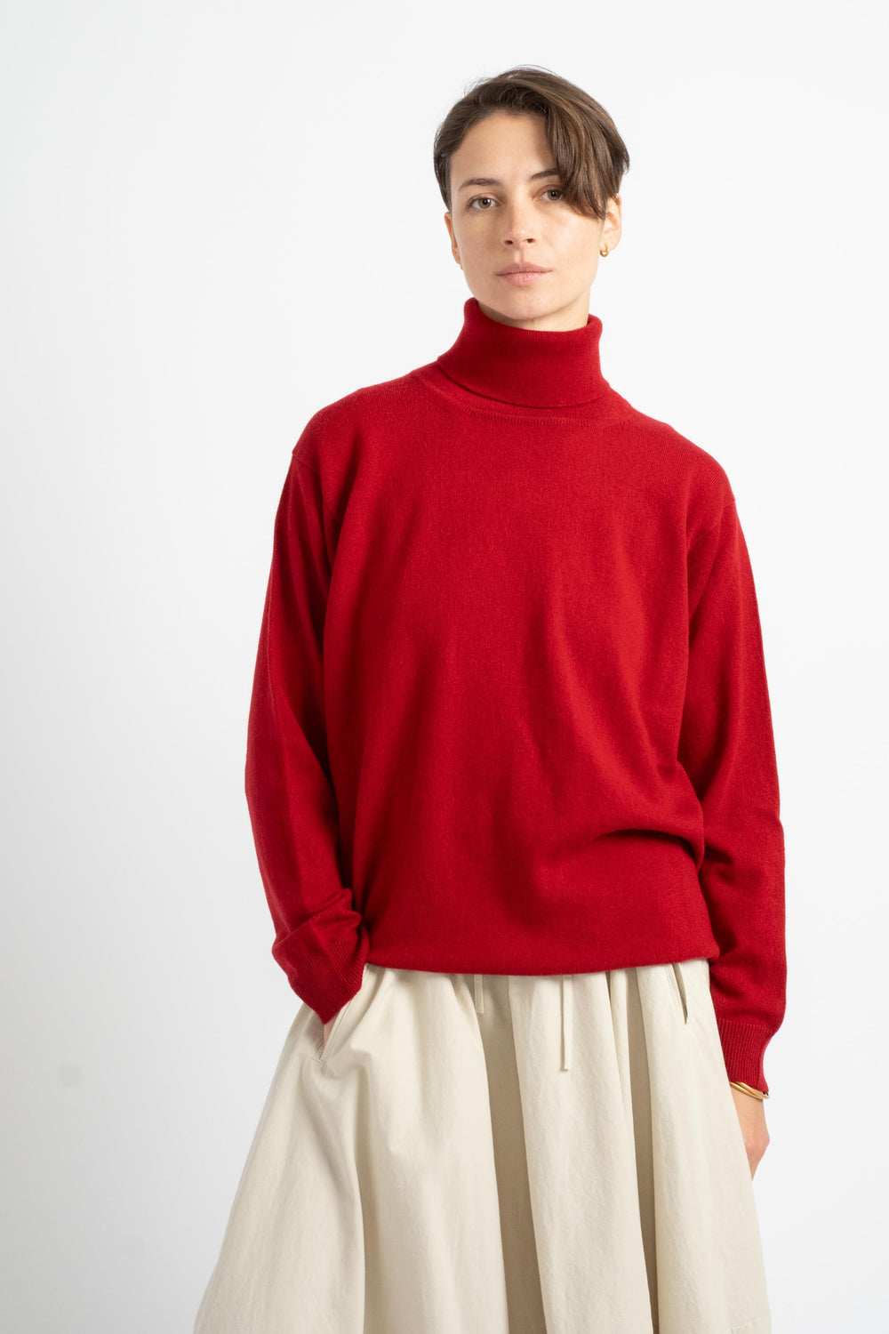 The Lightweight Turtleneck in Garnet