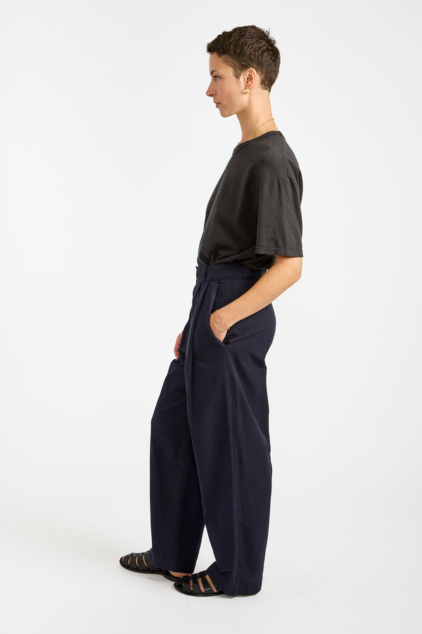 The Pleated Pants in Dark Navy