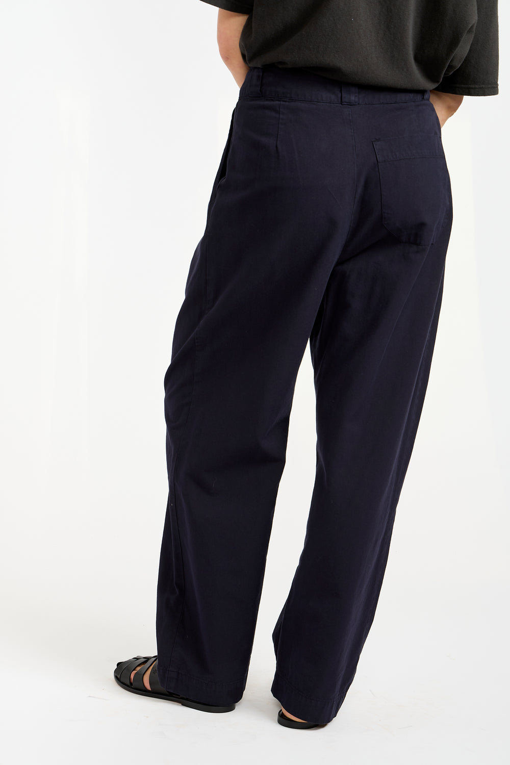 The Pleated Pants in Dark Navy