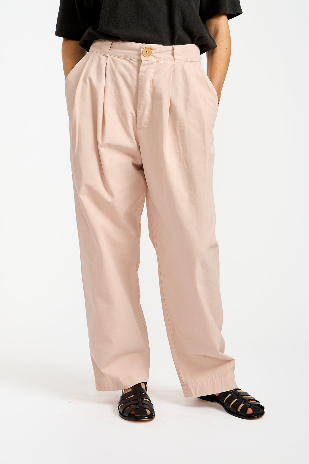 The Pleated Pants in Dusty Pink