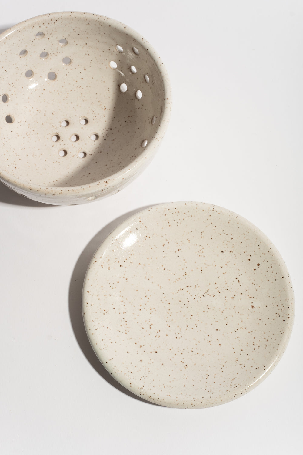 Small Berry Bowl in White