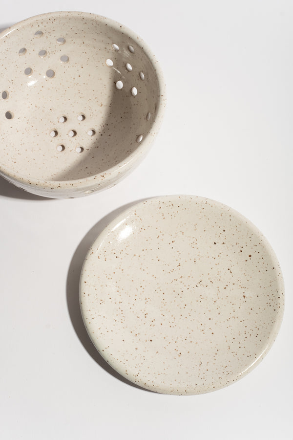 Small Berry Bowl in White