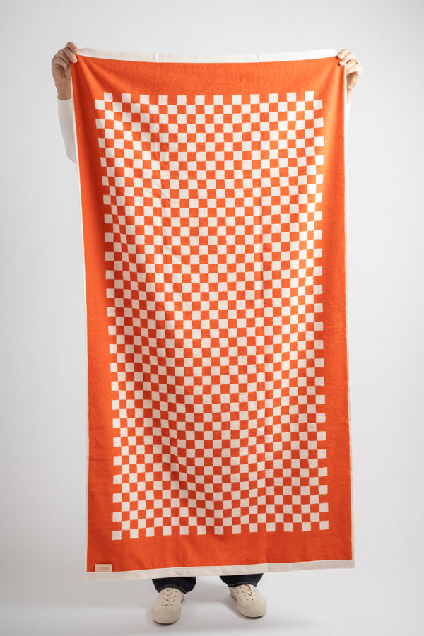 Roman Pool Towel in Paloma Sun + Ecru