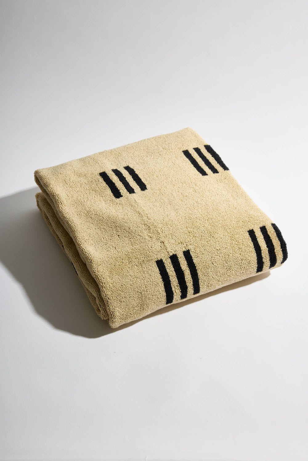 Claremont Bath Towel in Sand + Noir