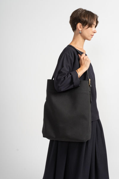 Leven Bag in Black