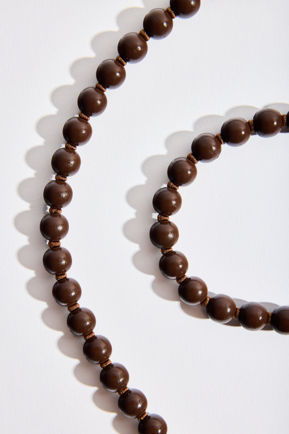 Phonenecklace in Brown