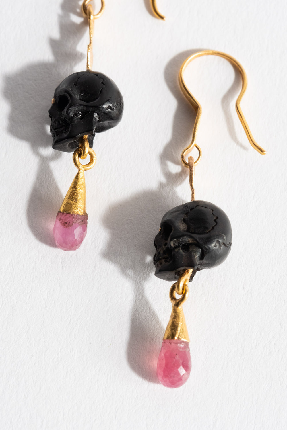 Lou Zeldis 22K + Ruby Skull Earrings Detail