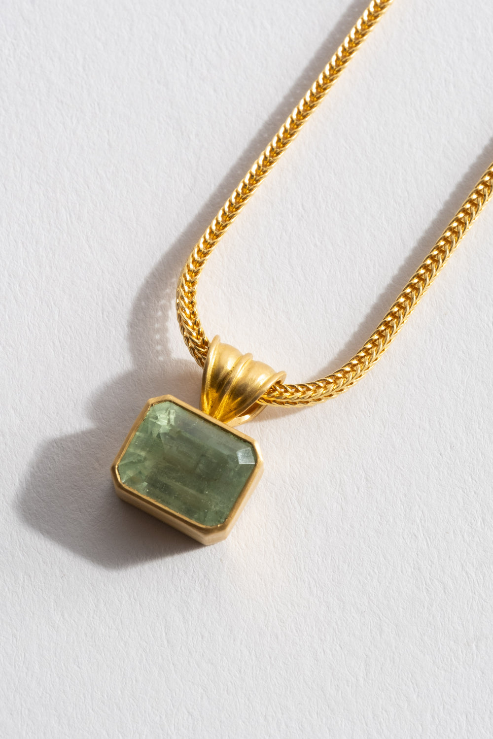 Prounis Baby Beryl Block Pendant Detail