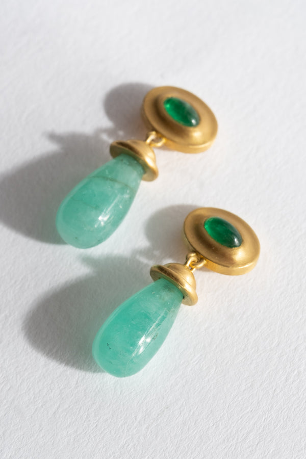 Prounis Emerald Alabastra Dangle Earrings Detail